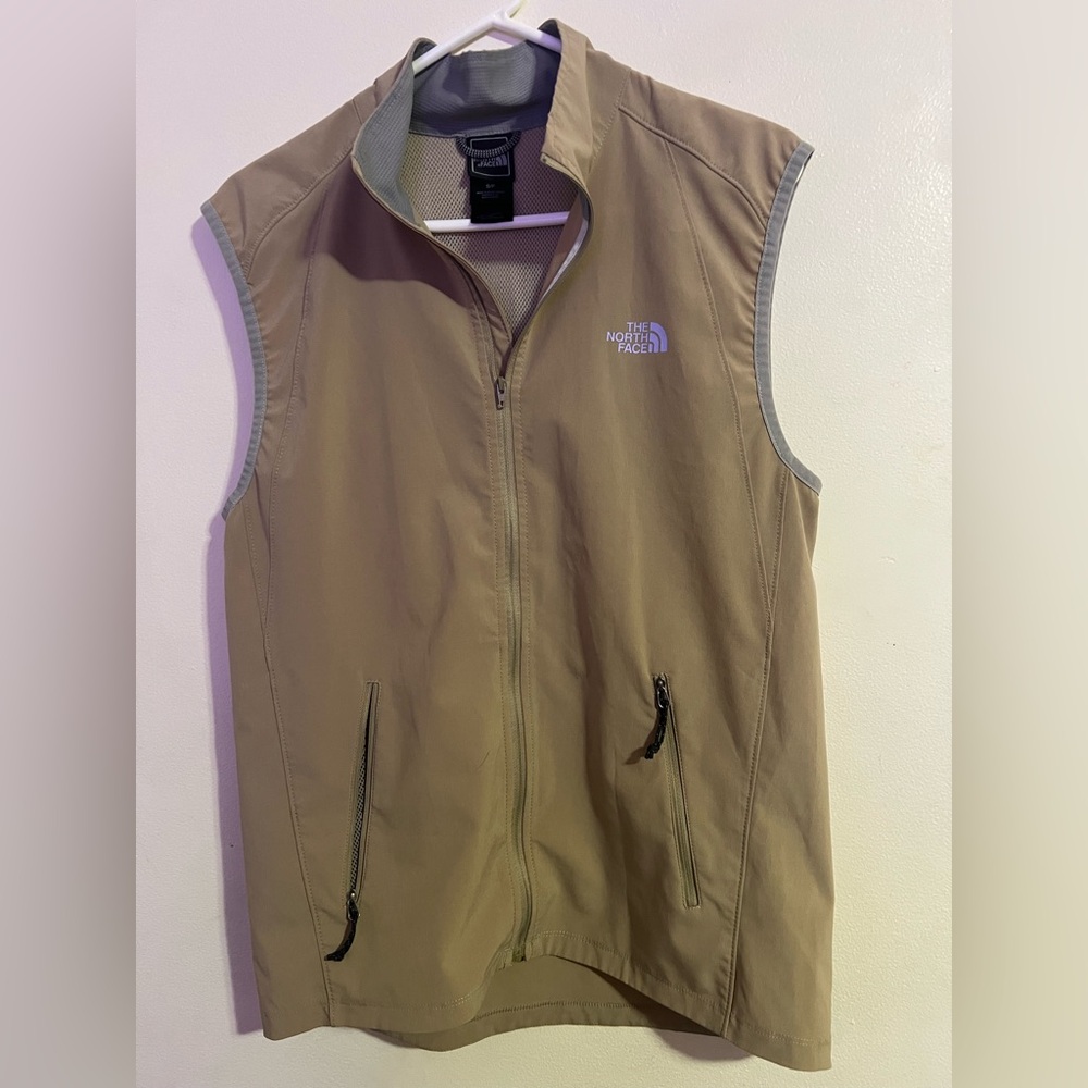 The North Face Men's Khaki/Tan Softshell Vest